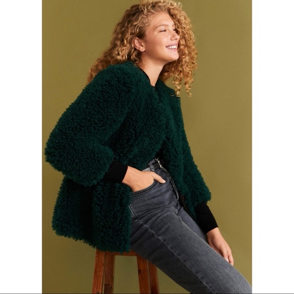 ⚡️MOVING SALE ⚡️ Mango Fur bouclé coat ⚡️MOVING SALE ⚡️ - Picture 1 of 10